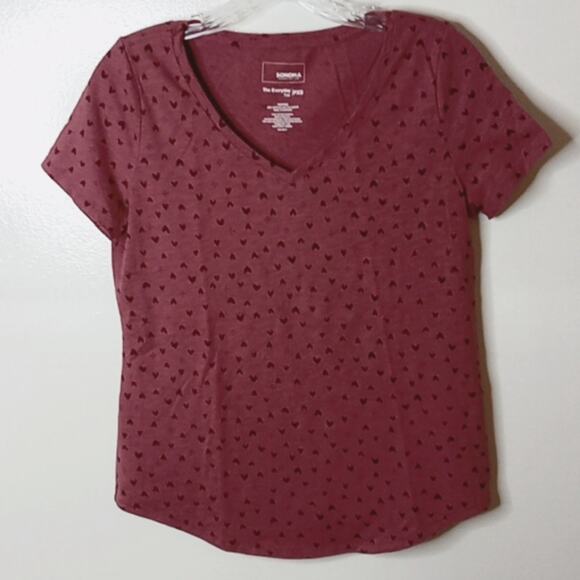 Sonoma Tops - Sonoma Women's Mauve Hearts XSP v-neck short sleeve t-shirt. Atleisure, Comfy.